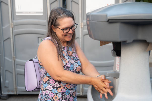 Portable Toilet Options We Offer in Kapaau, HI